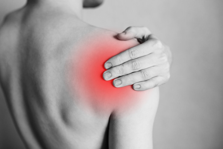 Unraveling the Mystery of Shoulder Pain: Causes, Symptoms, and Effective Solutions.