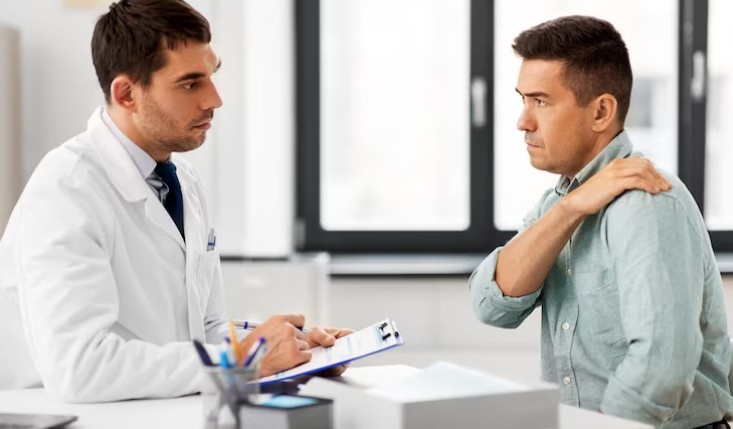 Best Shoulder Pain Doctor in East Delhi