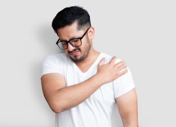 Best Shoulder Pain Specialist in Dilshad Garden